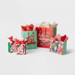 Coupon ⭐ 5ct Modern Merry Assorted Gift Bag - Wondershop™ ✔️