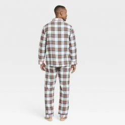 Promo β¨ Men's Holiday Tartan Plaid Flannel Matching Family Pajama Set - Wondershopβ’ Cream βοΈ