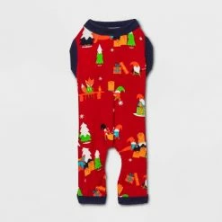 Brand new π€© Dog and Cat Holiday Gnomes Print Matching Family Pajama Set - Wondershopβ’ π―